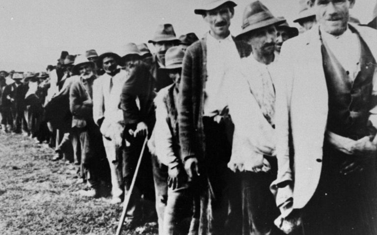 kanli-gozyaslari-2-agustos-ve-roman-soykirimi